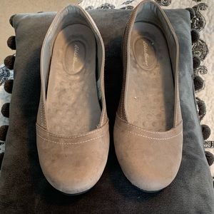 Eddie Bauer shoes slightly worn
